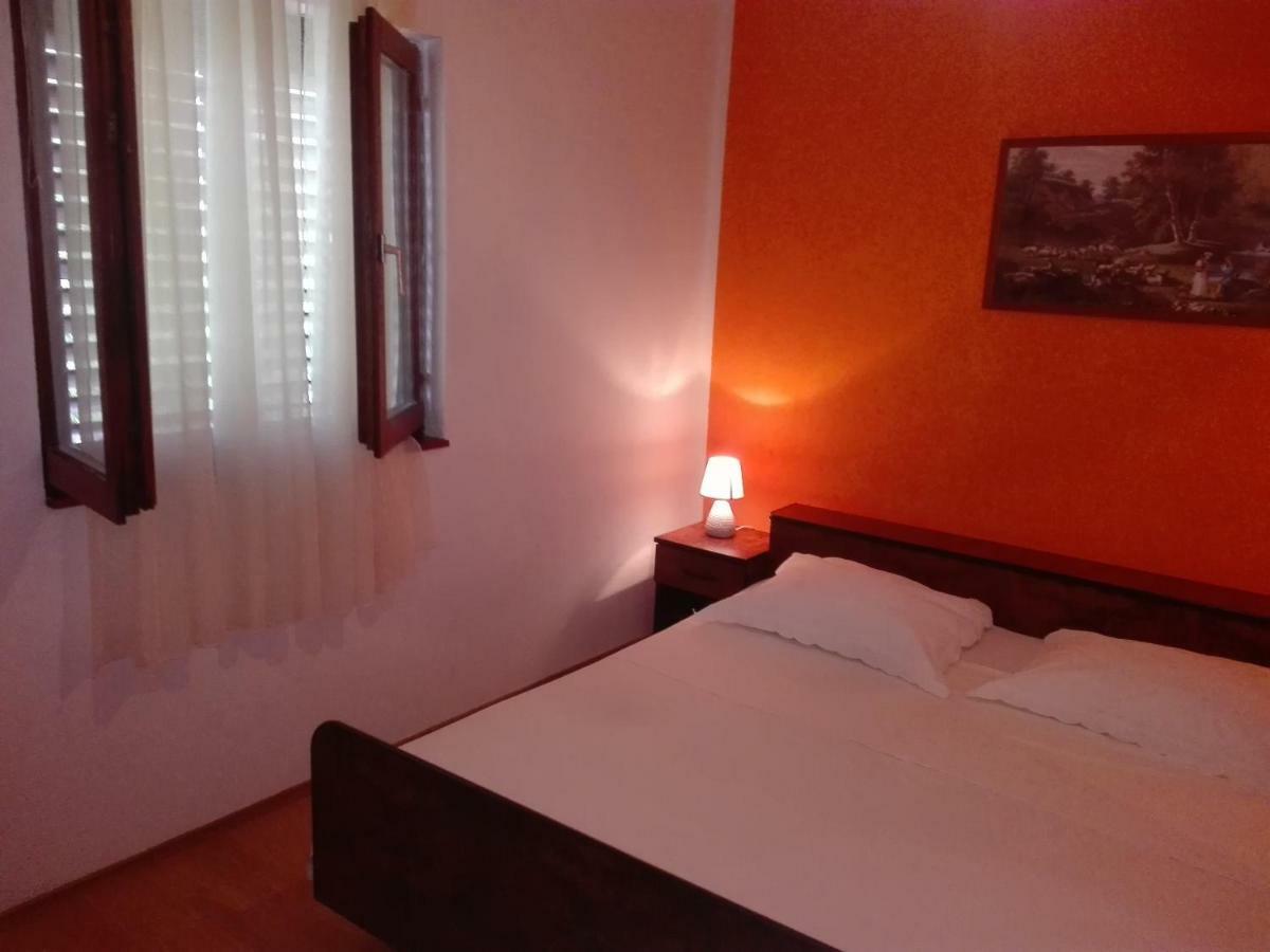 Apartment Luka Trogir Bagian luar foto